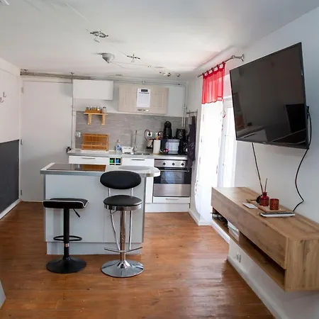 Appartamento The Private Roissy 15 Min Parc Asterix Chantilly *